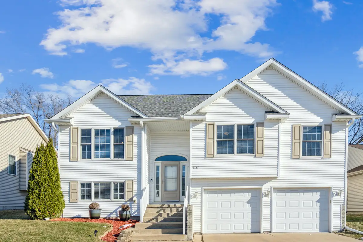 6737 Brookview Lane, Davenport, IA 52806 - Image #1