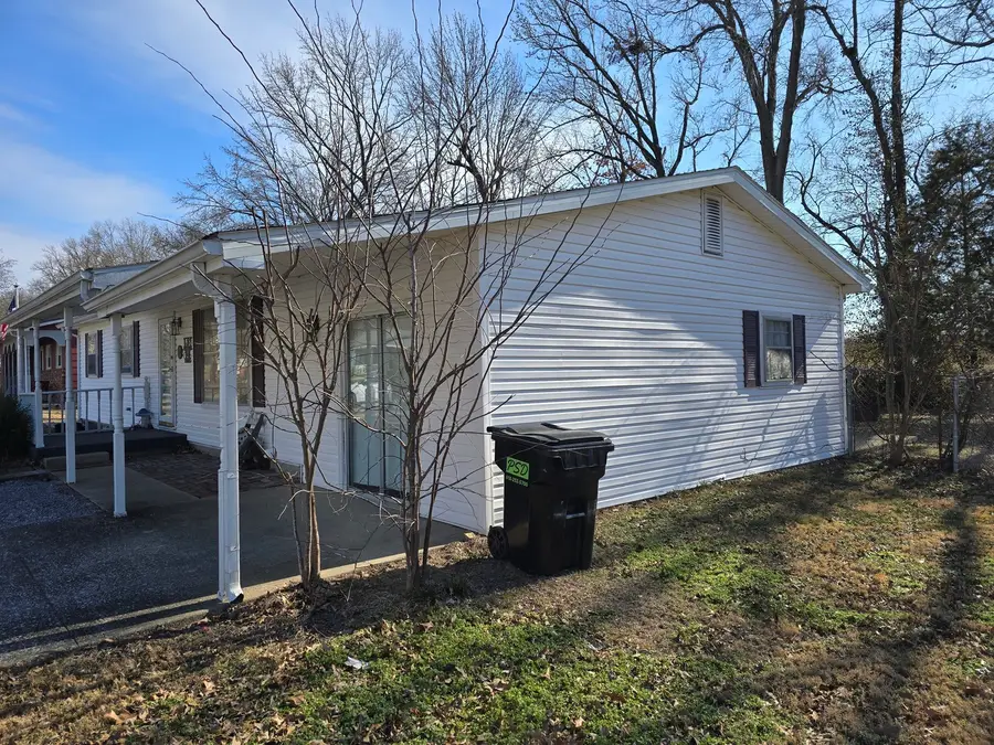 81 Dallas Drive, Harrisburg, IL 62946 - #3