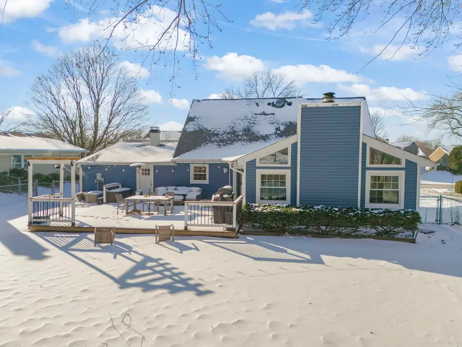 35 Cloverdale Lane, Schaumburg, IL 60194 - Image #3