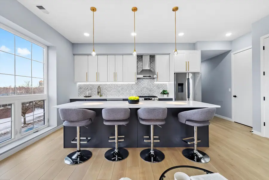 5830 N Lincoln Avenue #2W, Chicago, IL 60659 - #2