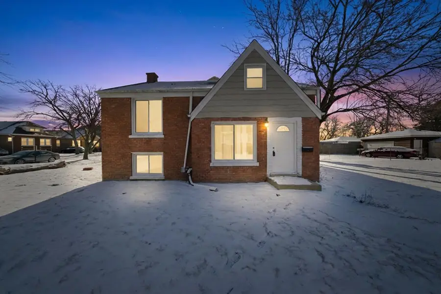 800 S 21st Avenue, Maywood, IL 60153 - #2