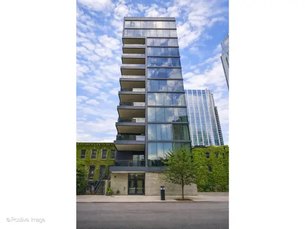 56 W Huron Street #5, Chicago, IL 60654