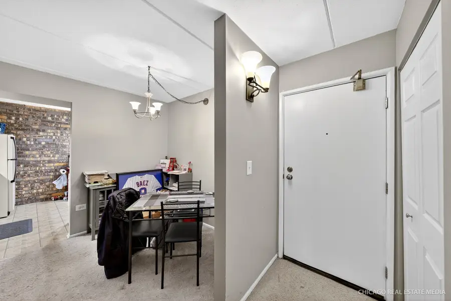 841 N York Road #218, Elmhurst, IL 60126 - Image #3