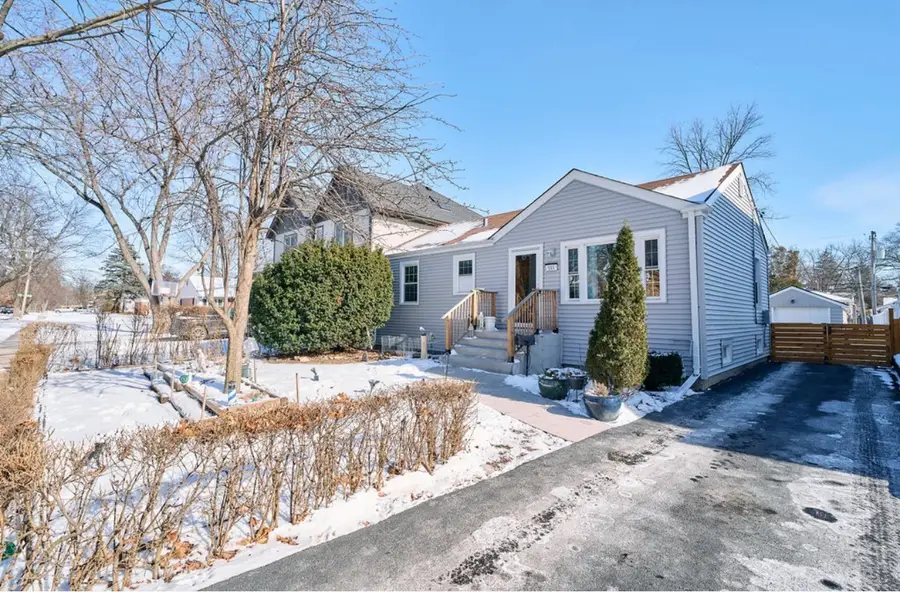 511 S Stewart Avenue, Lombard, IL 60148 - #2
