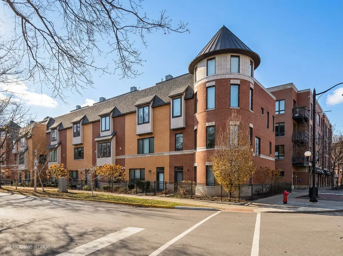 105 Home Avenue, Oak Park, IL 60302 - Image #1