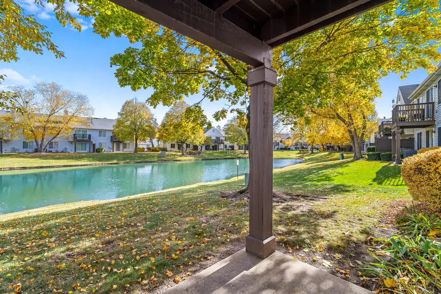 2763 S Embers Lane, Arlington Heights, IL 60005 - Image #2