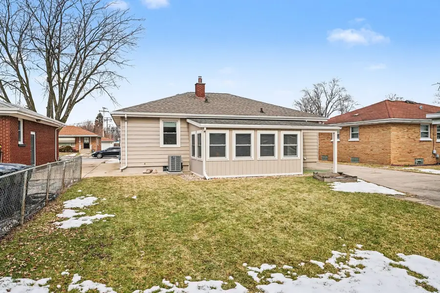 735 E 163rd Street, South Holland, IL 60473 - #3