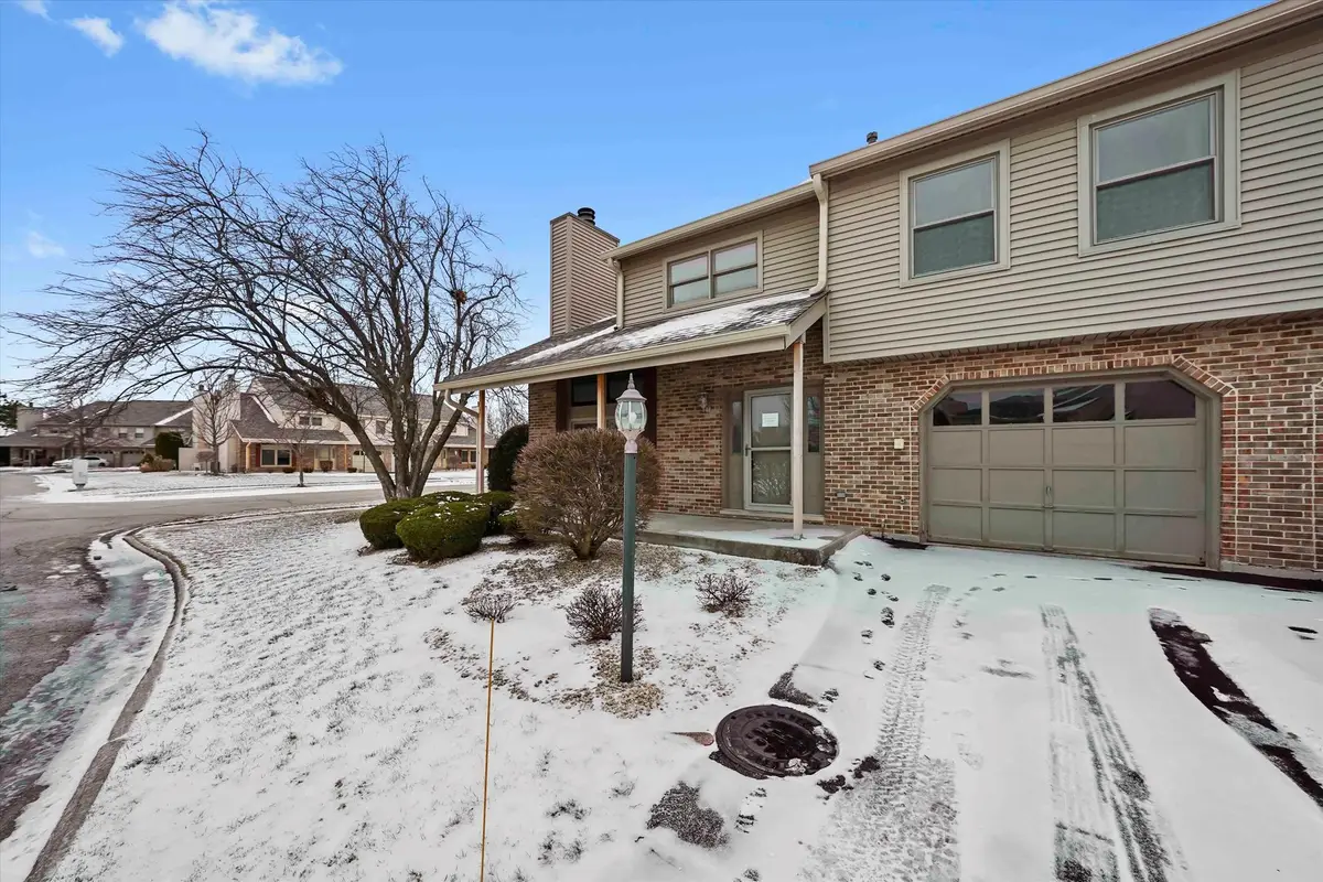 9301 Waterford Lane, Orland Park, IL 60462 - Image #1