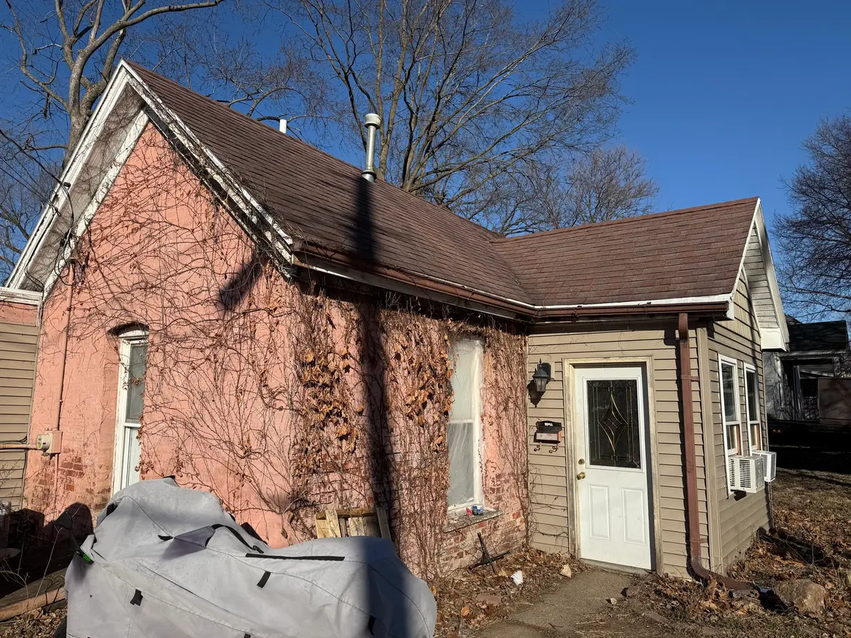 105 N Lynn Street, Urbana, IL 61802 - #1