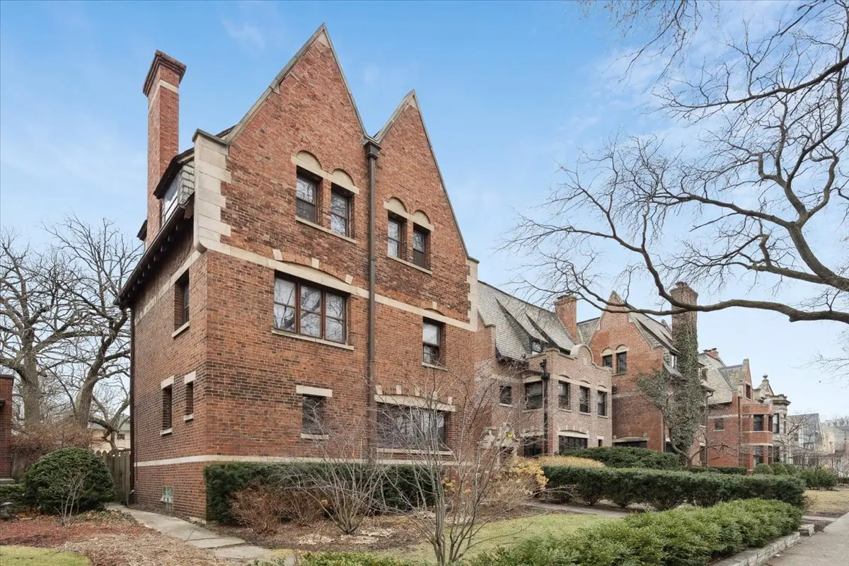 5309 S Greenwood Avenue, Chicago, IL 60615 - #1