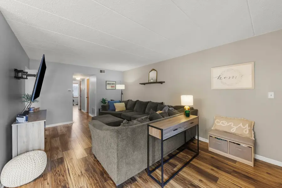 15718 Revere Court #B, Oak Forest, IL 60452 - Image #3