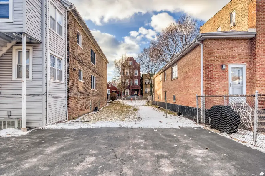 3331 S Emerald Avenue, Chicago, IL 60616 - Image #3