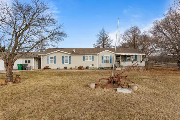 Address Withheld By Seller, Weldon, IL 61882