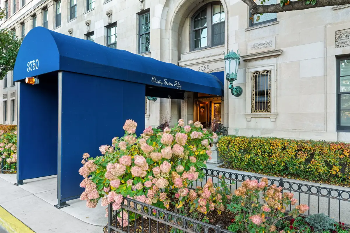 3750 N Lake Shore Drive #15B, Chicago, IL 60613 - #1