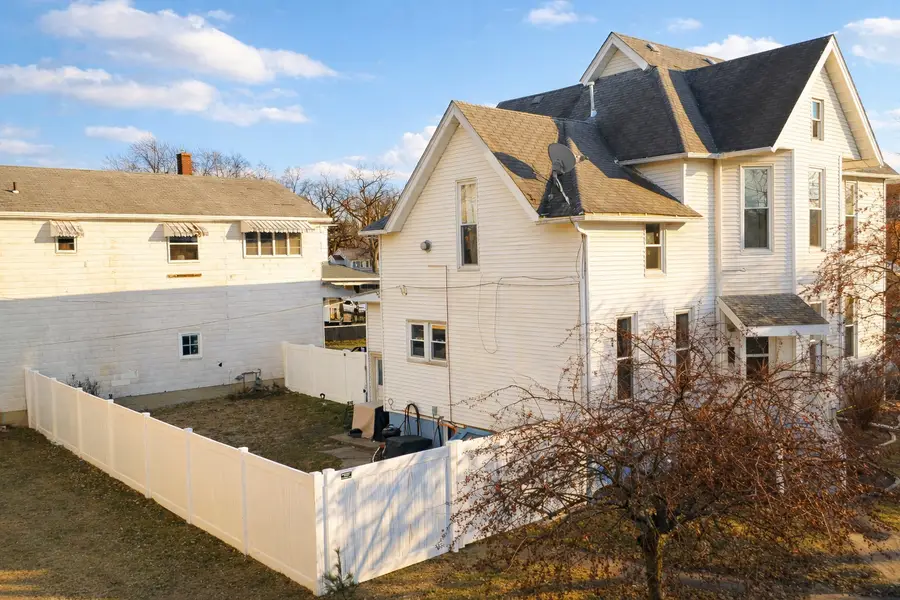 128 W Mulberry Street, Watseka, IL 60970 - Image #3