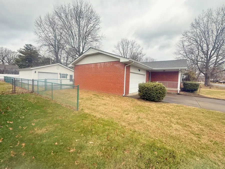 45 Hospital Drive, Metropolis, IL 62960 - #2