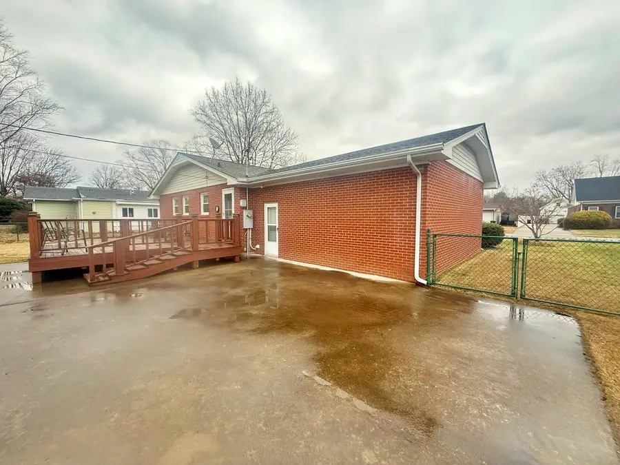 45 Hospital Drive, Metropolis, IL 62960 - #3