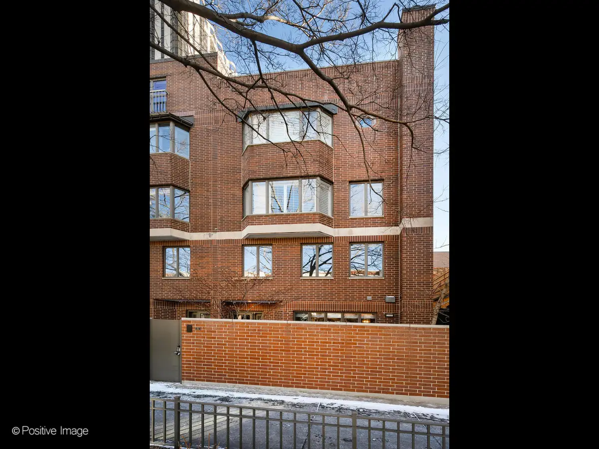 1715 N Wells Street #15, Chicago, IL 60614 - Image #1