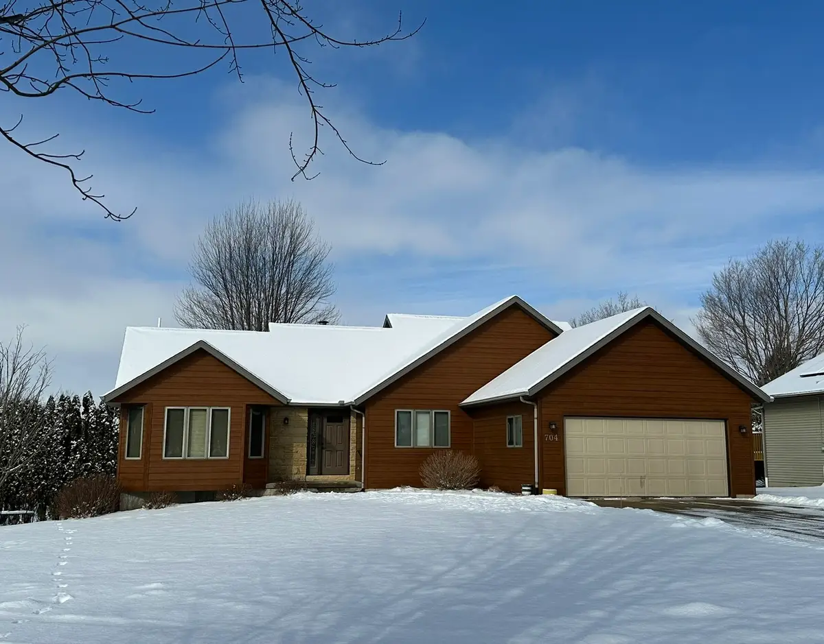 704 Brynnwood Lane, Lena, IL 61048 - Image #1