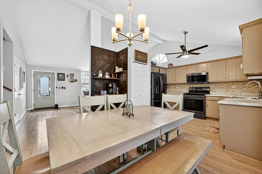 6822 Hadrian Drive, Joliet, IL 60431 - #3