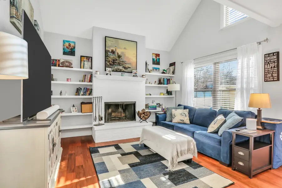 705 Colby Court, Gurnee, IL 60031 - Image #3