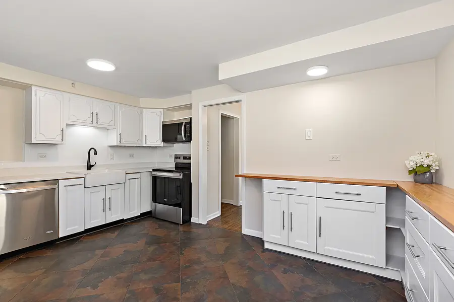 4408 Williams Place, Oak Lawn, IL 60453 - Image #2