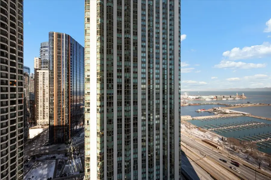 155 N Harbor Drive #2105, Chicago, IL 60601 - Image #3