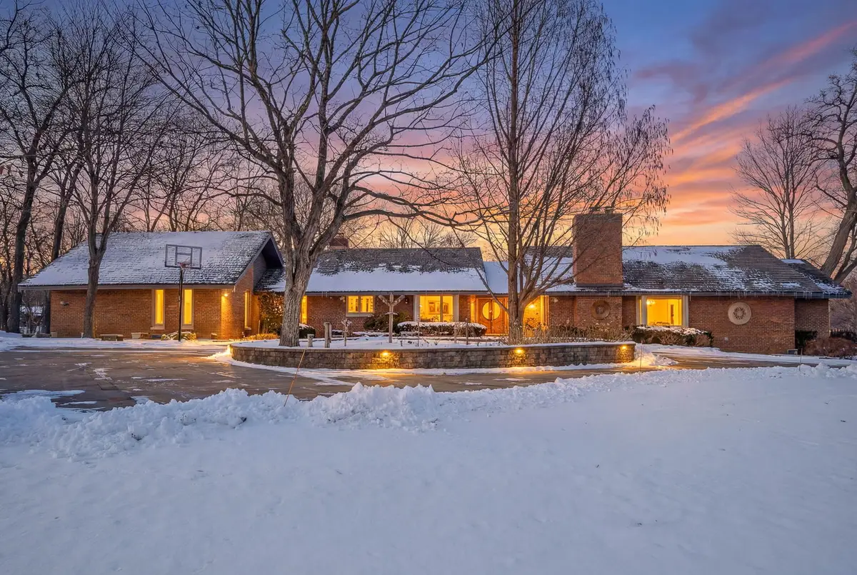 86 Brookdale Lane, Palatine, IL 60067 - Image #1