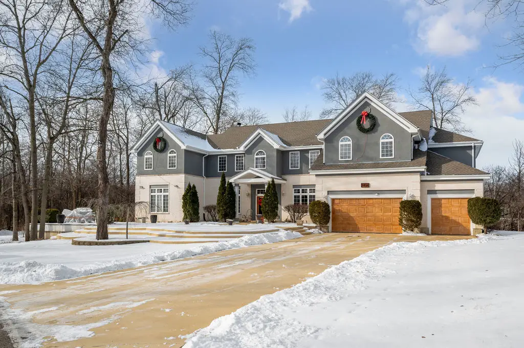 28W280 Oak Creek Court, West Chicago, IL 60185 - Image #1