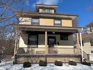 Address Withheld By Seller, Elgin, IL 60120