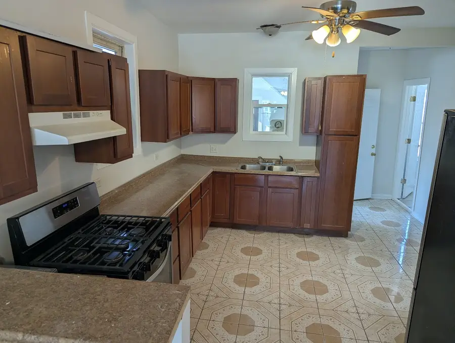 11316 S Indiana Avenue, Chicago, IL 60628 - Image #2