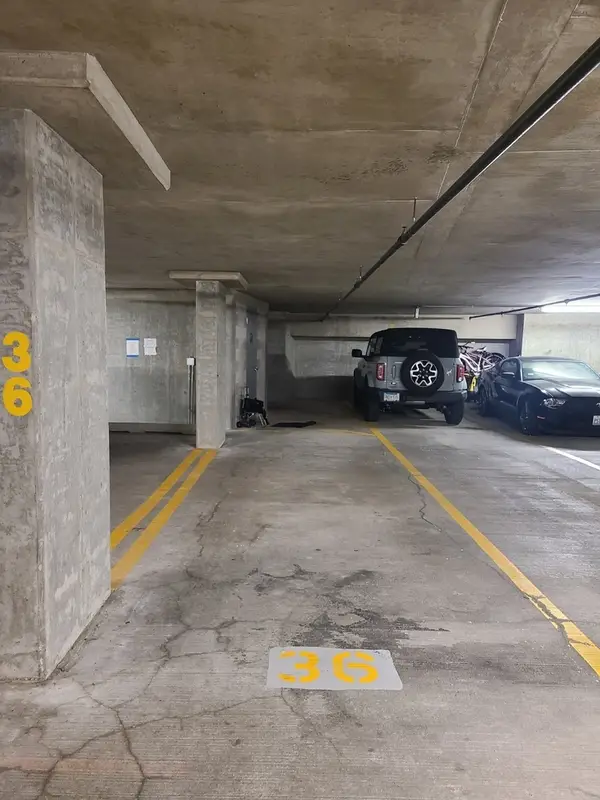 Address Withheld By Seller, Chicago, IL 60605