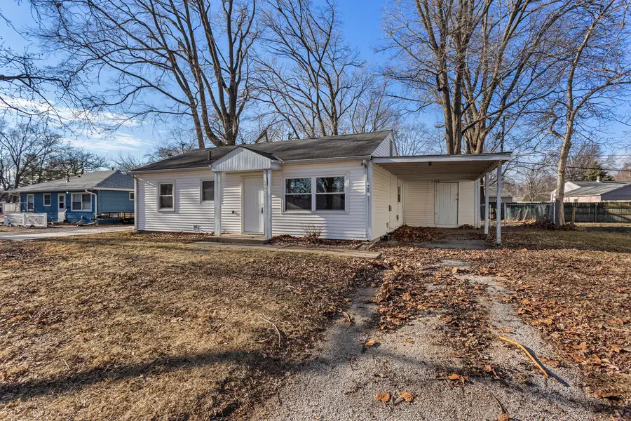 1902 Meadow Drive, Champaign, IL 61821 - Image #2