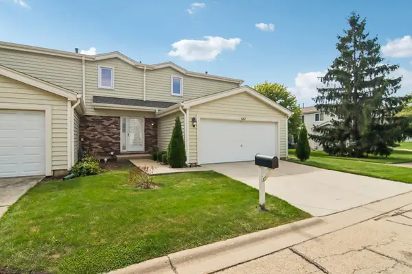 682 Claridge Circle, Hoffman Estates, IL 60169