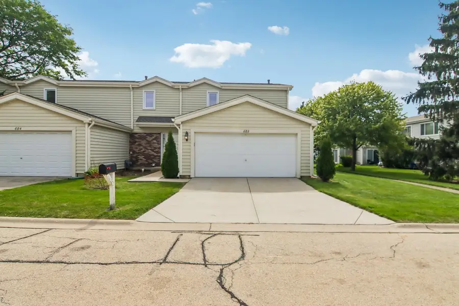 682 Claridge Circle, Hoffman Estates, IL 60169 - #2