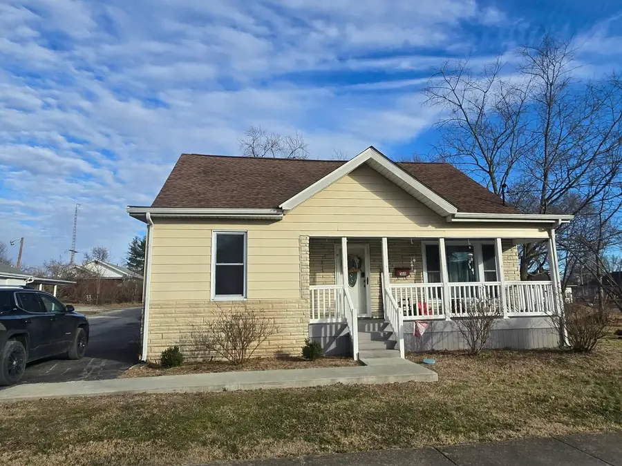 306 S Thomas Street, Christopher, IL 62822 - #2