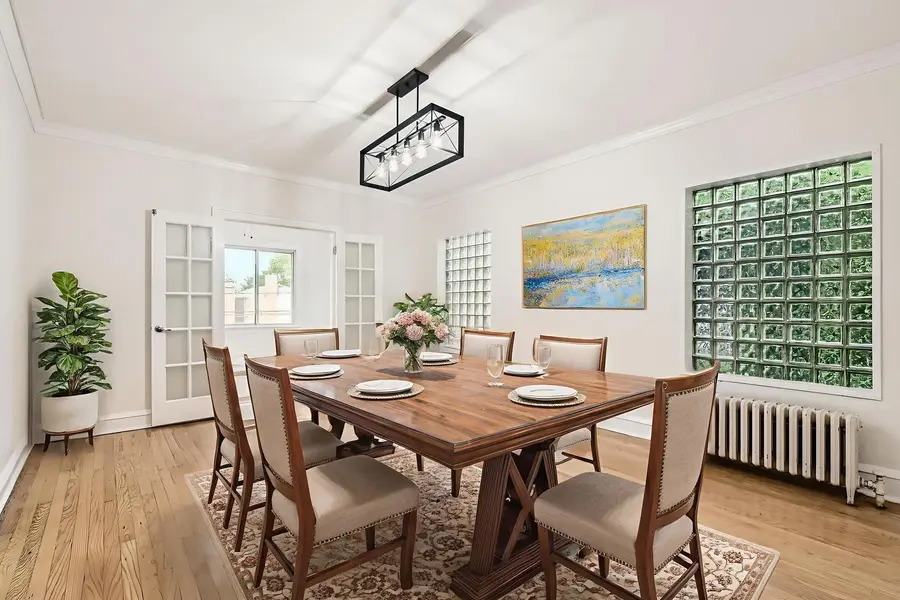 6431 N Campbell Avenue, Chicago, IL 60645 - Image #3