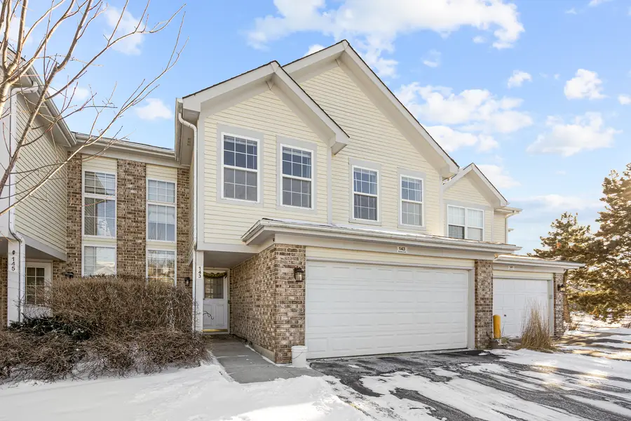 143 Sussex Court, Roselle, IL 60172 - Image #2