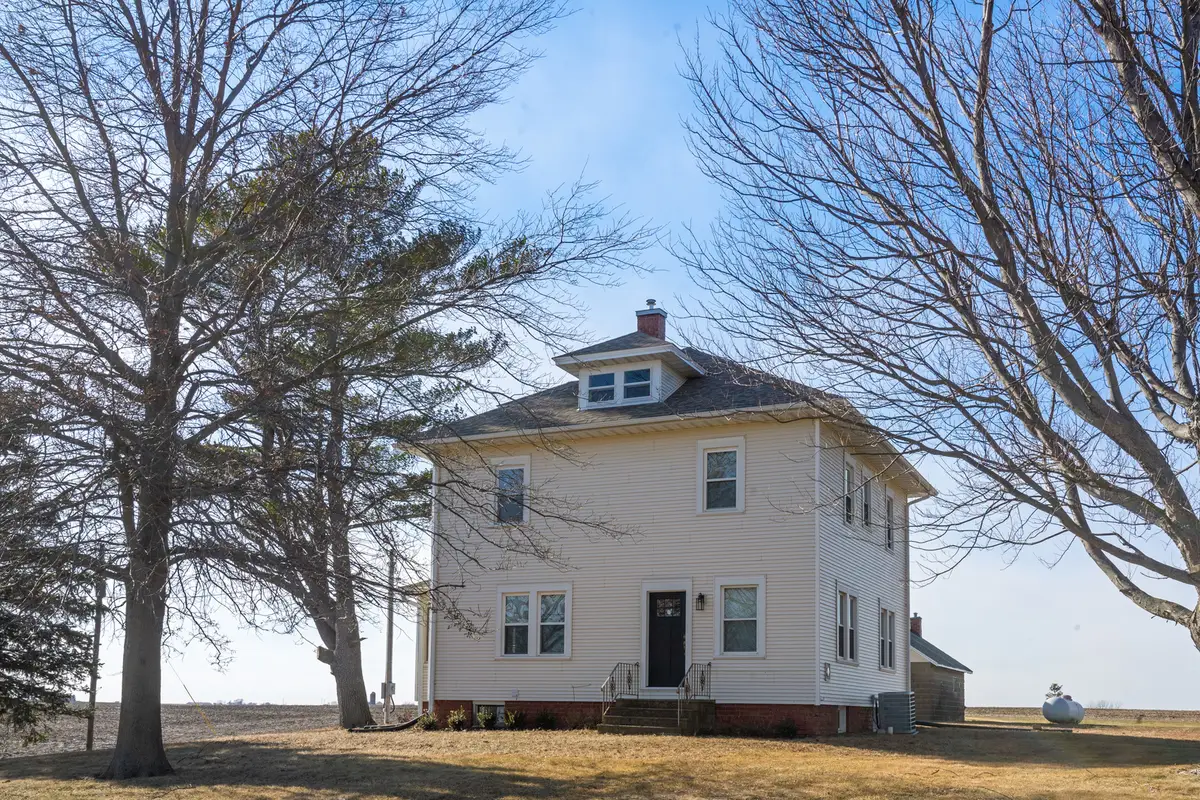 18433 E 1300th Street, Geneseo, IL 61254 - Image #1