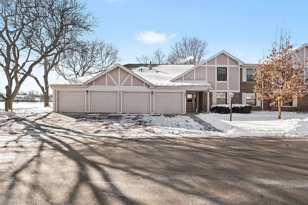 1051 Driftwood Court #A2, Wheeling, IL 60090 - Image #1