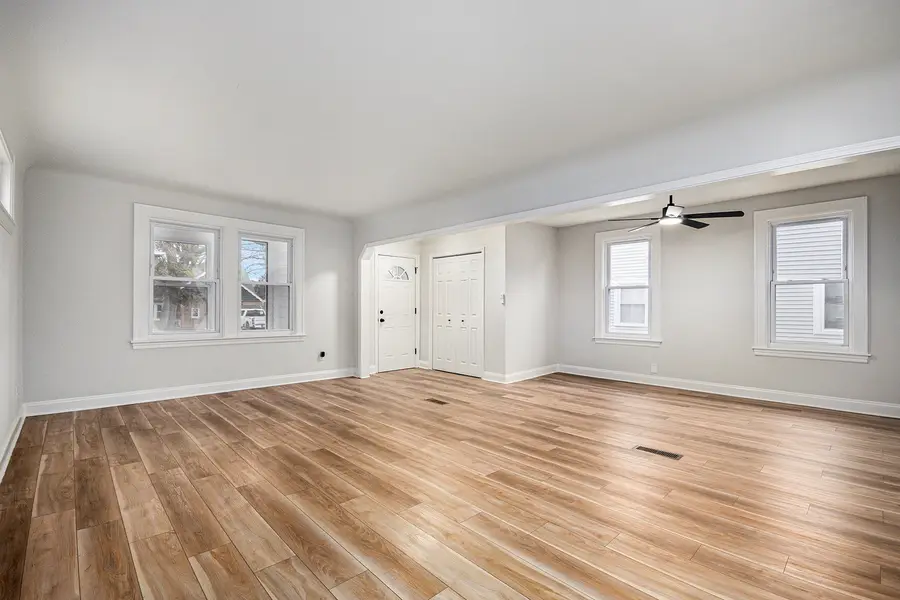 8117 W 30th Street, North Riverside, IL 60546 - #3