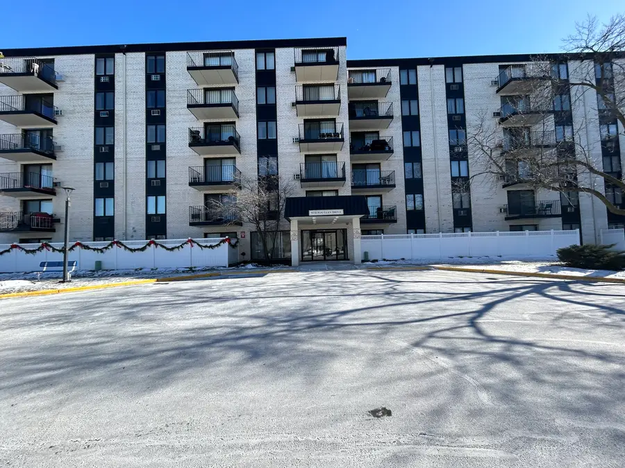 9731 N Fox Glen Drive #5C, Niles, IL 60714 - #2