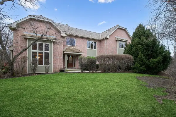 16693 W Cherrywood Lane, Wadsworth, IL 60083