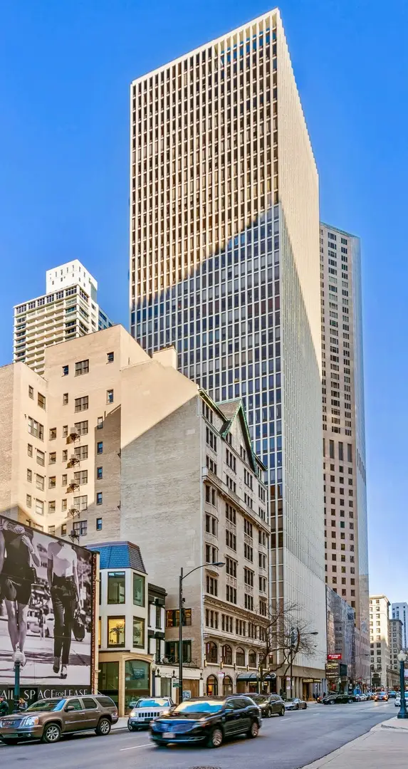 100 E Walton Street #41DE, Chicago, IL 60611