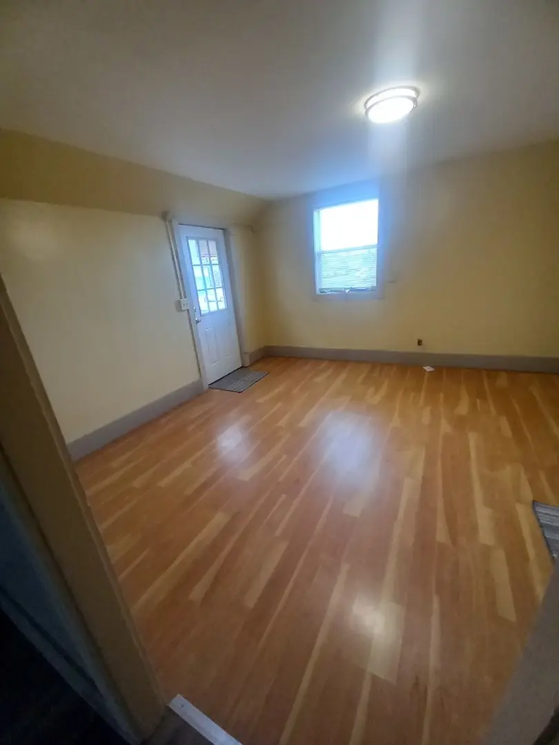 141 Short Street, Crystal Lake, IL 60014 - Image #2