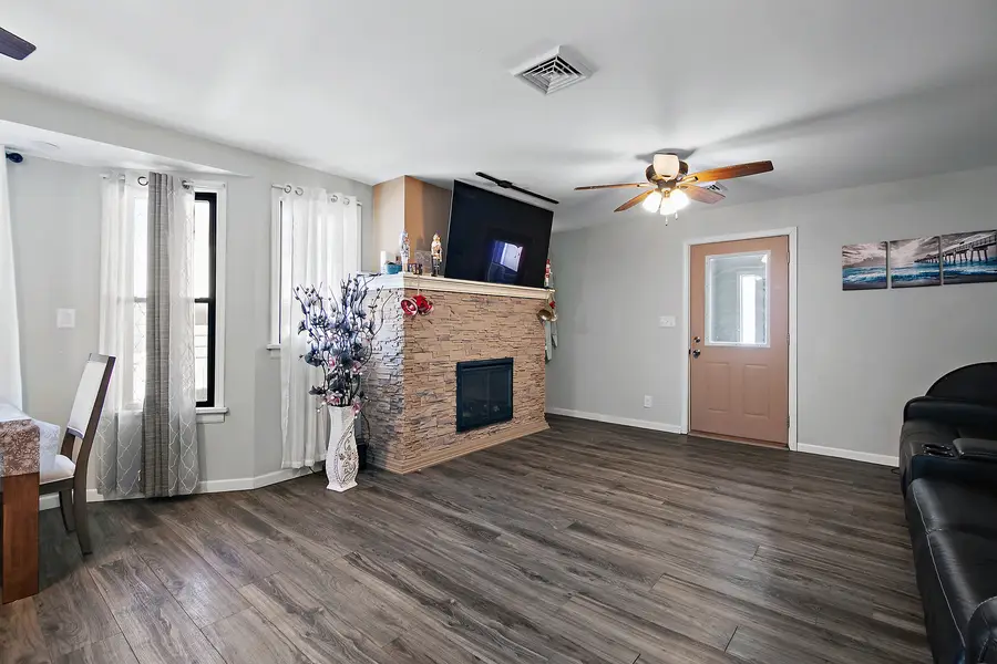 Address Withheld By Seller, Kankakee, IL 60901 - Image #3