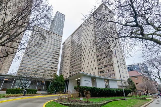 3950 N Lake Shore Drive #1811, Chicago, IL 60613 - Image #1