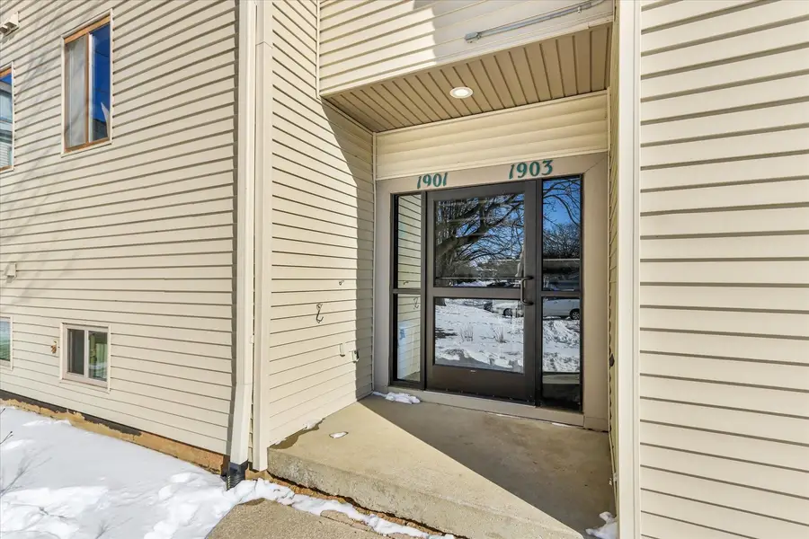 1901 Melrose Drive #B, Champaign, IL 61820 - #2