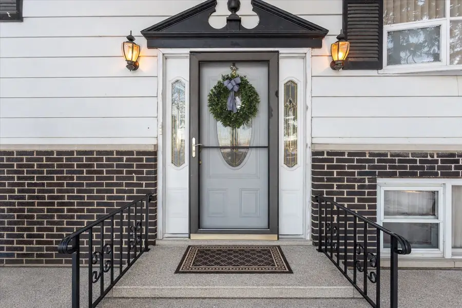 17W645 Lorraine Avenue, Addison, IL 60101 - Image #3