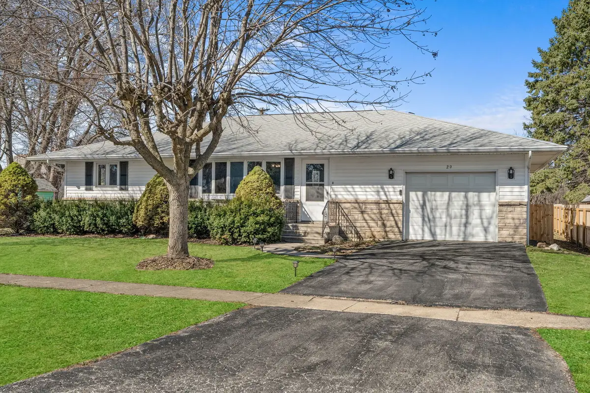 29 W Oak Street, Piper City, IL 60959 - #1